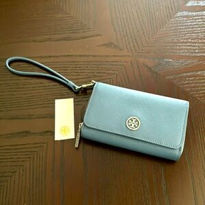 Tory Burch Robinson Envelope Smartphone Wristlet